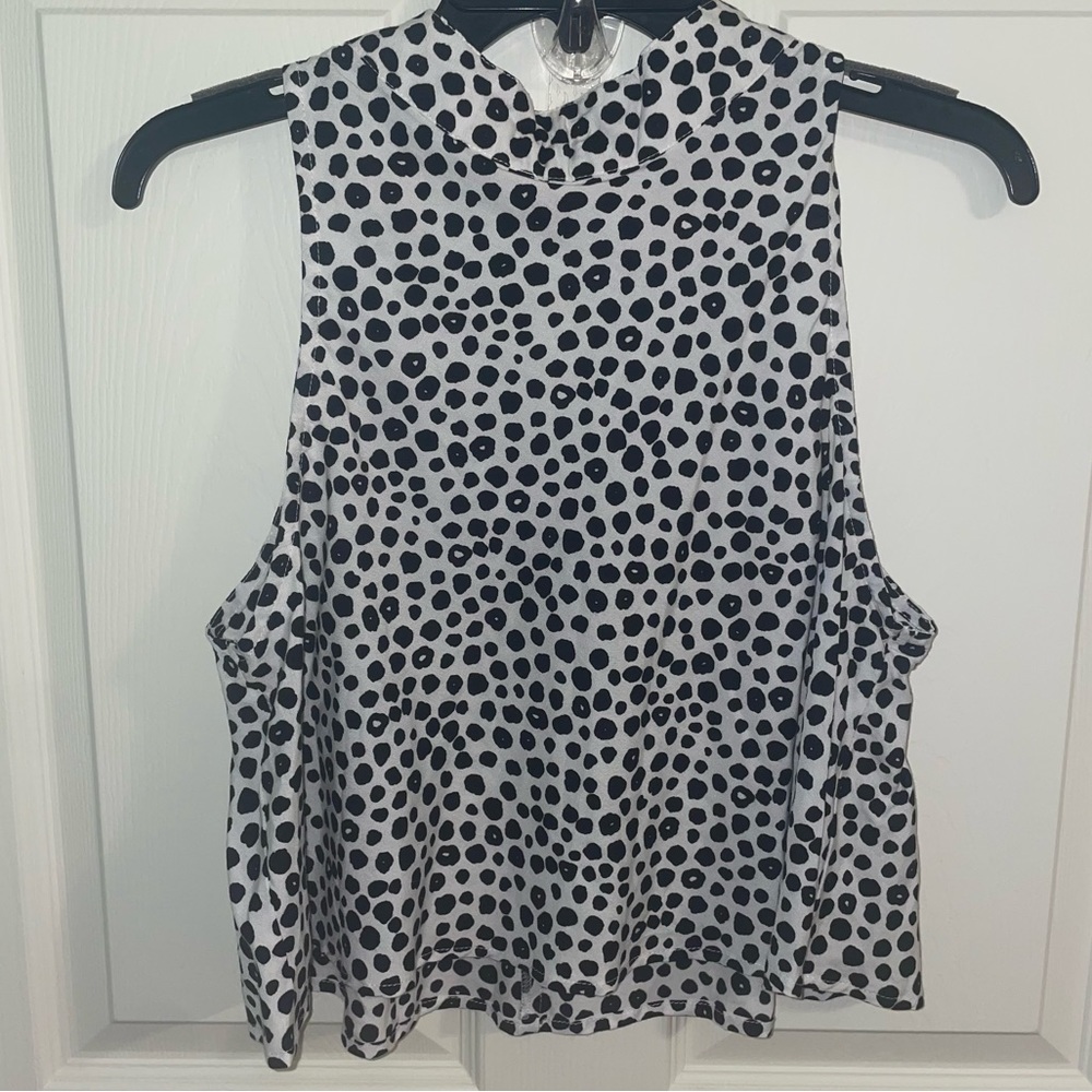 Valija Spotted Sleeveless Blouse